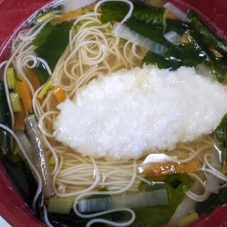 とろろと野菜の入麺